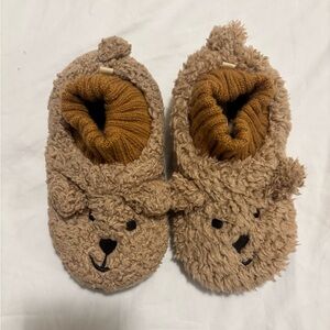 Baby Gap Brannan Bear Slippers 9/10